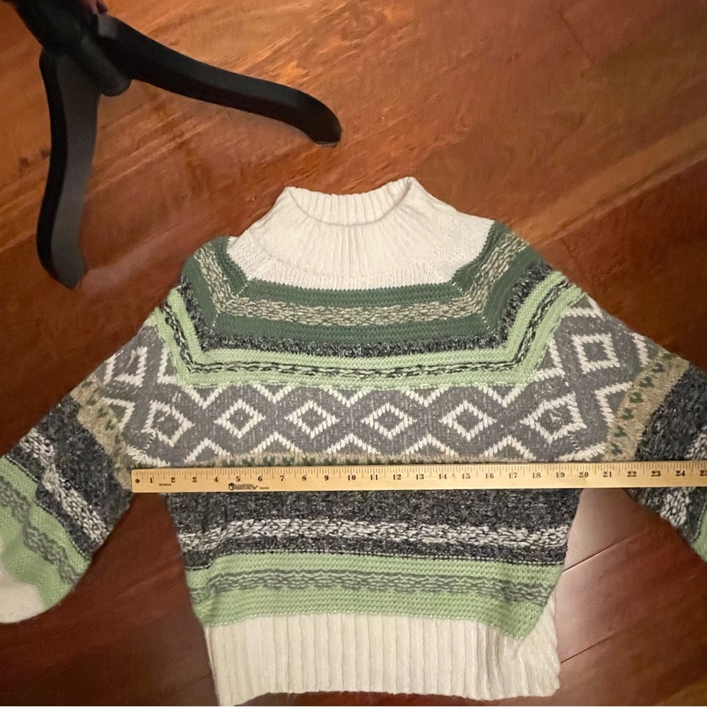 89th & Madison Multicolor Patterned Turtleneck Sweater - Picture 6 of 7